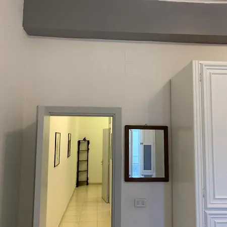 Center Eighty-five * Μπάρι